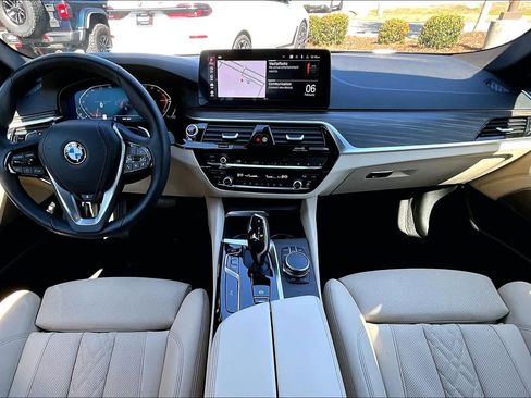 Certified 2023 BMW 540i w/ Premium Package image 15