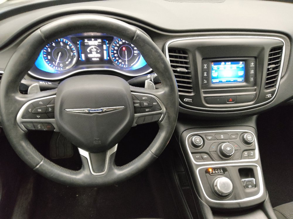 Used 2016 Chrysler 200 Limited FWD image 22