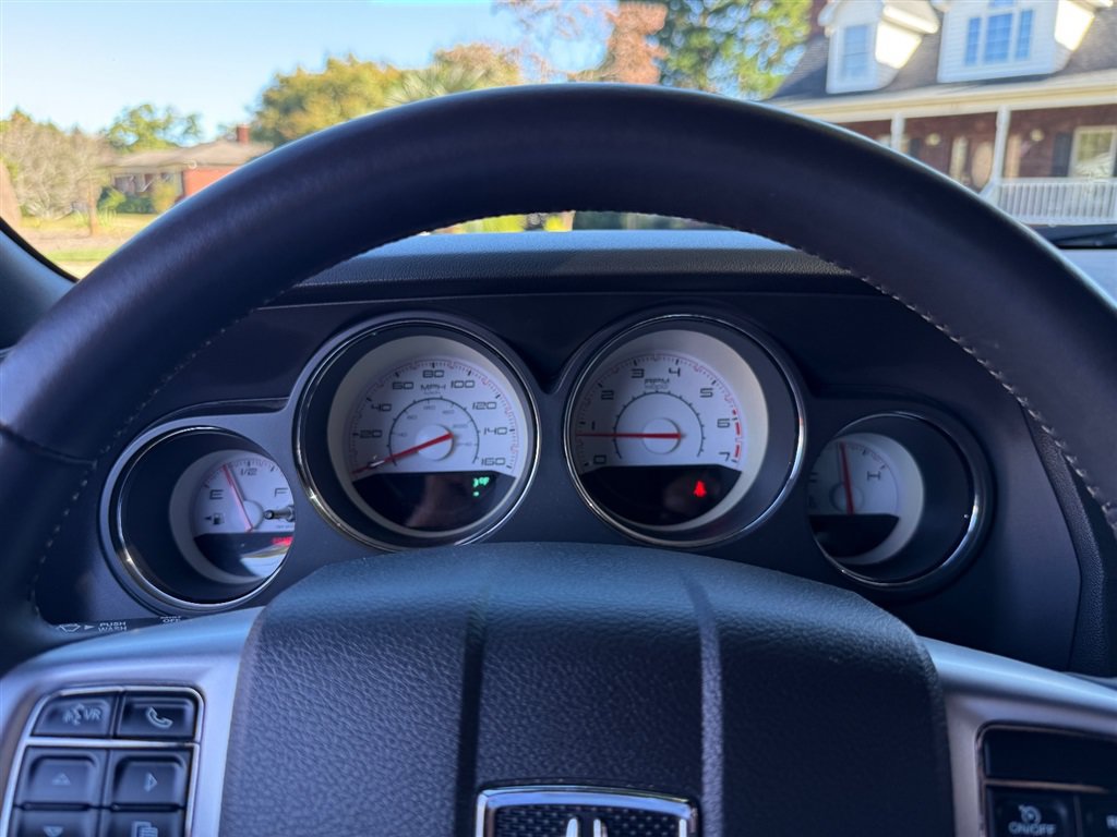 Used 2012 Dodge Challenger R/T RWD image 39