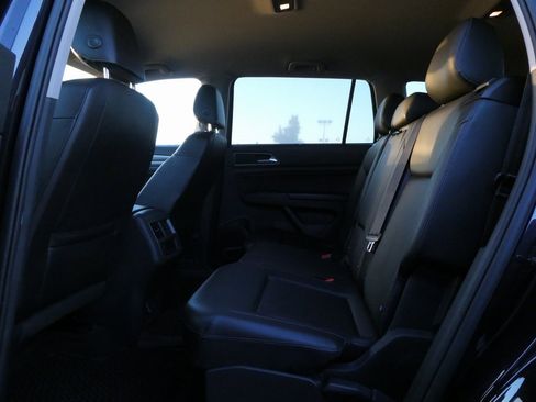 Used 2019 Volkswagen Atlas SE image 37