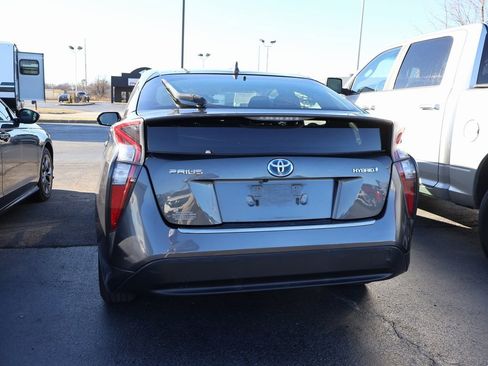 Used 2017 Toyota Prius Four Touring image 19