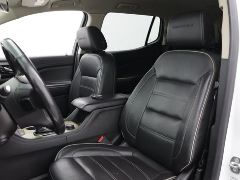 Used 2019 GMC Acadia Denali AWD/4WD image 18