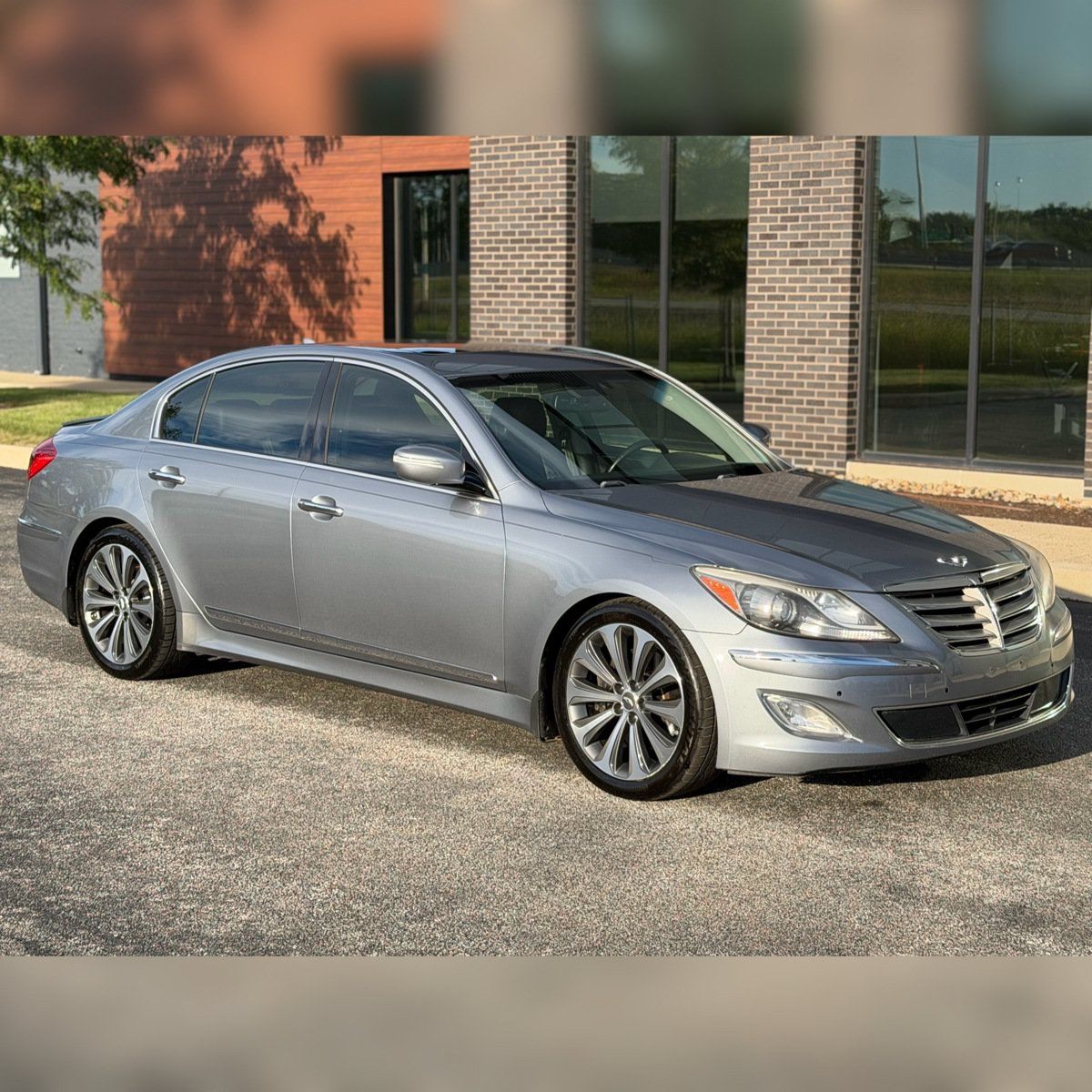 Used 2013 Hyundai Genesis 5.0 R-Spec RWD image 1