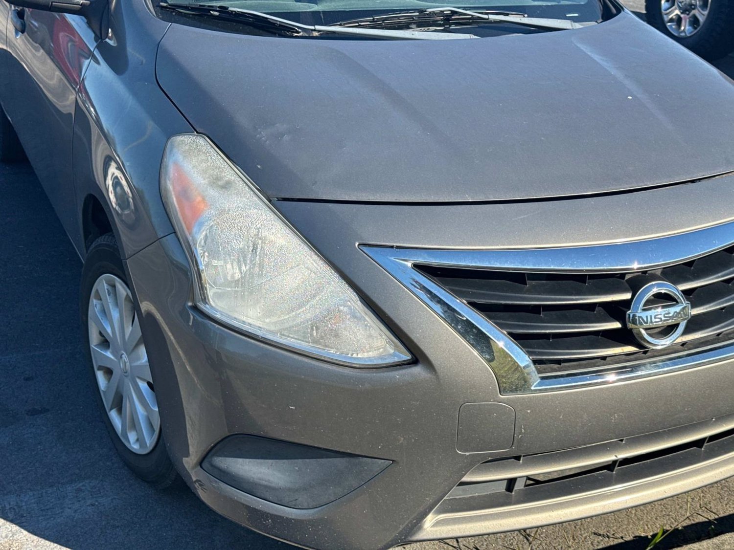 Used 2015 Nissan Versa S Plus FWD image 3