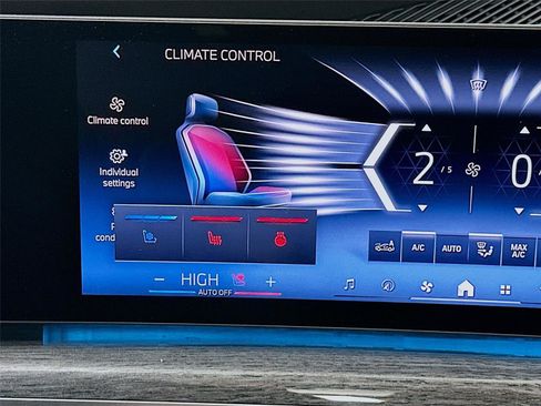 Used 2023 BMW 760i xDrive 760i xDrive image 21