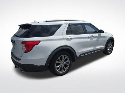 Used 2020 Ford Explorer Limited RWD image 3