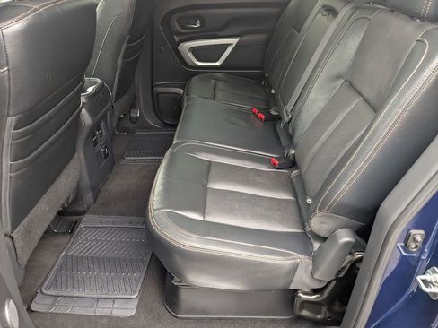 Used 2018 Nissan Titan SL w/ Chrome Package AWD/4WD image 19