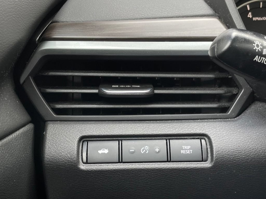 Used 2023 Nissan Altima 2.5 SV FWD image 13