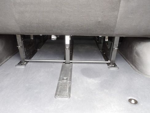 Used 2025 Mercedes-Benz Sprinter 2500 image 32