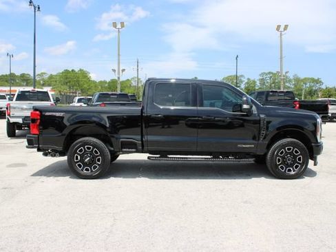 Used 2024 Ford F250 Lariat w/ Lariat Ultimate Package AWD/4WD image 12
