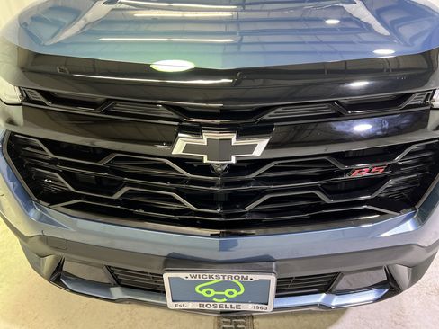 Used 2025 Chevrolet Equinox RS w/ Safety and Technology Package image 4