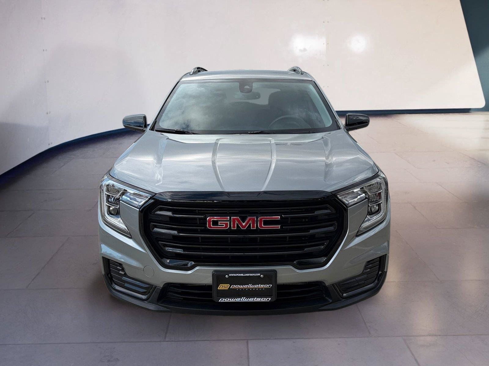 Used 2024 GMC Terrain SLE w/ Driver Convenience Package FWD image 8