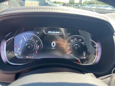 New 2026 RAM 3500 Big Horn AWD/4WD image 9