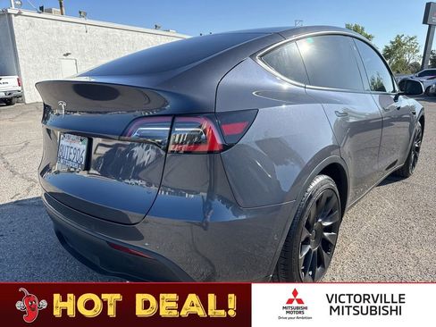 Used 2021 Tesla Model Y 2WD image 7