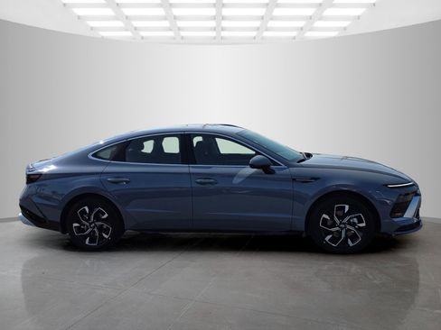 New 2025 Hyundai Sonata SEL image 6
