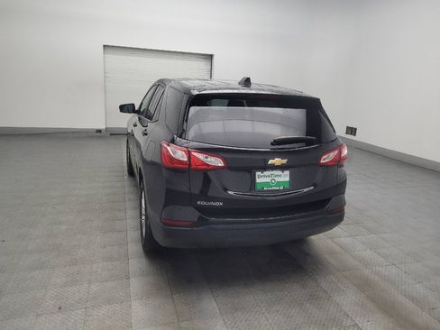 Used 2020 Chevrolet Equinox LS w/ LS Convenience Package FWD image 6