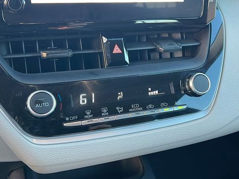 Certified 2023 Toyota Corolla LE image 17