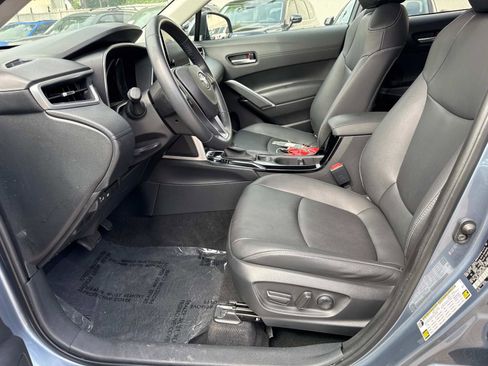 Used 2023 Toyota Corolla Cross XLE w/ Black Badges Package (TMS) FWD image 15