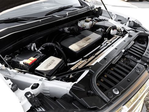 Used 2022 Chevrolet Silverado 1500 LT w/ Z71 Off-Road Package image 53