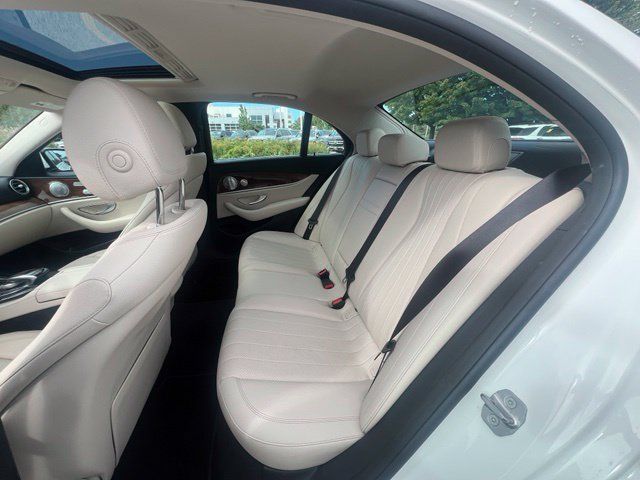 Certified 2018 Mercedes-Benz E 300 4MATIC image 23