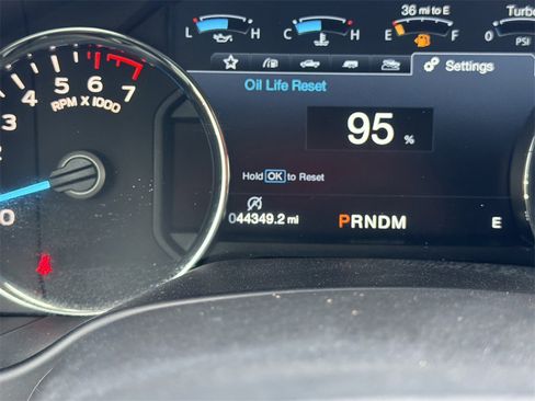 Used 2020 Ford F150 Lariat w/ Trailer Tow Package image 39