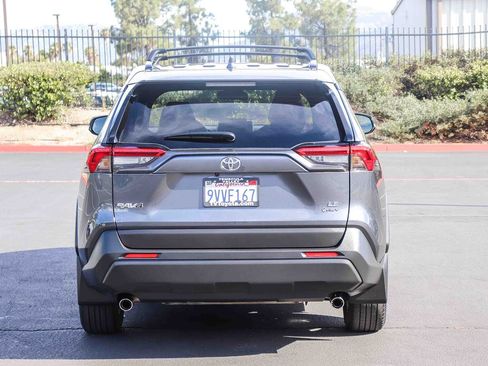 Certified 2025 Toyota RAV4 LE AWD/4WD image 6
