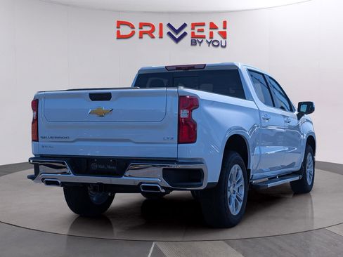 New 2026 Chevrolet Silverado 1500 LTZ w/ LTZ Premium Package AWD/4WD image 5