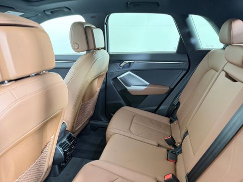 Certified 2025 Audi Q3 2.0T Premium w/ Convenience Package image 24