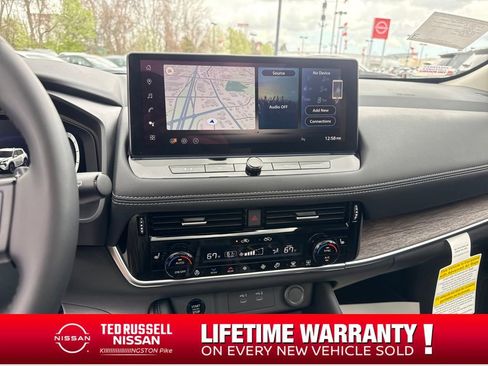 New 2026 Nissan Rogue Platinum w/ Platinum Premium Package image 17