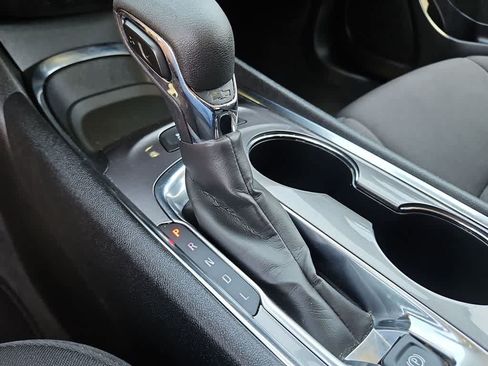 Used 2024 Chevrolet Malibu LT FWD image 21