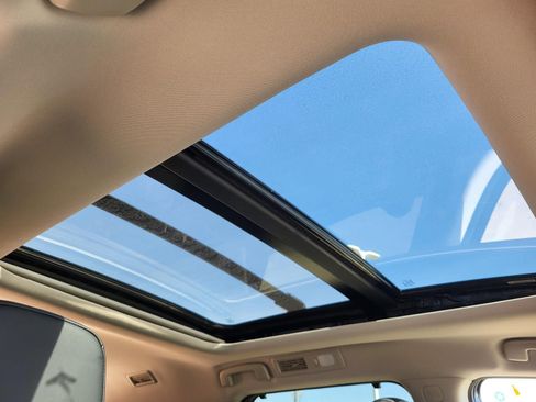 New 2026 Nissan Pathfinder SL image 14