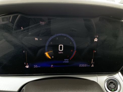 Used 2025 Chevrolet Trax LT w/ LT Convenience Package FWD image 25