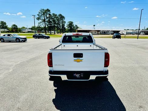 Used 2017 Chevrolet Colorado W/T RWD image 14
