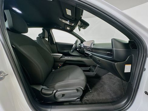 Used 2024 Hyundai Ioniq 6 SE image 31