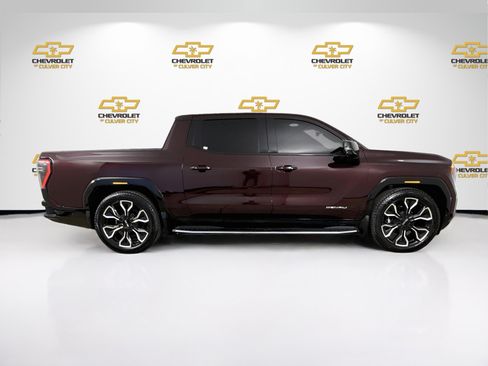 Used 2025 GMC Sierra EV Denali AWD/4WD image 9