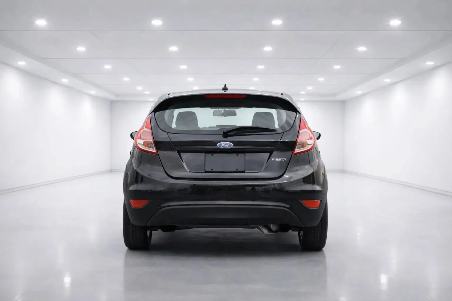 Used 2015 Ford Fiesta SE FWD image 4