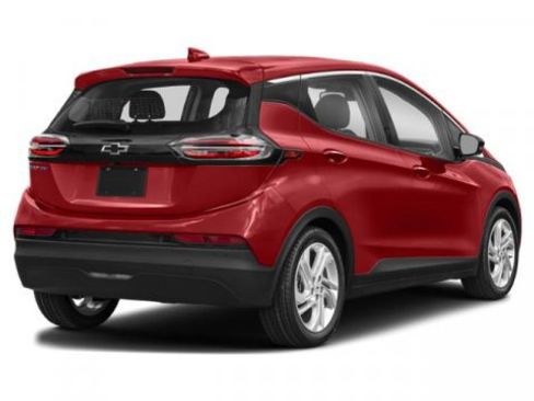 Used 2022 Chevrolet Bolt LT image 2