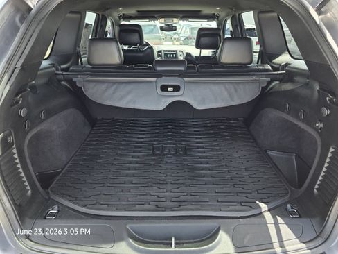 Used 2018 Jeep Grand Cherokee Altitude AWD/4WD image 19