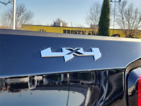 New 2026 GMC Sierra 1500 Elevation image 11