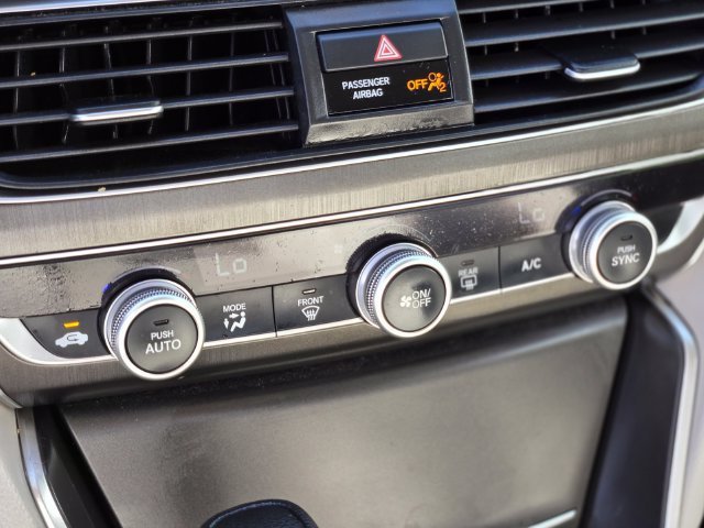Certified 2018 Honda Accord LX image 18