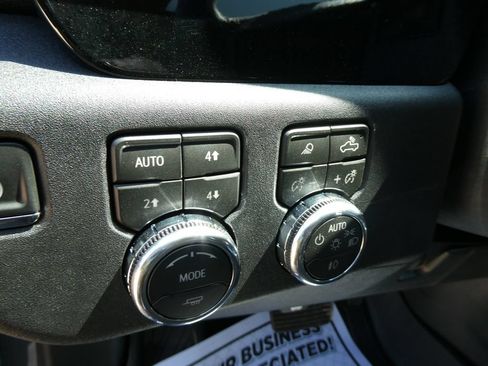 New 2026 GMC Sierra 2500 SLT w/ SLT Premium Package AWD/4WD image 19