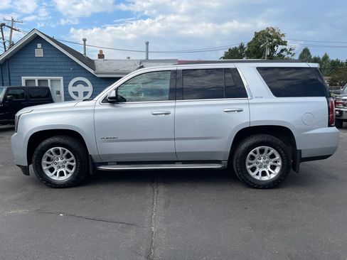 Used 2015 GMC Yukon SLE w/ HD Trailering Package AWD/4WD image 3