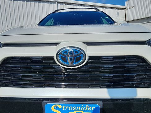 Used 2022 Toyota RAV4 SE w/ SE Grade Weather Package AWD/4WD image 14