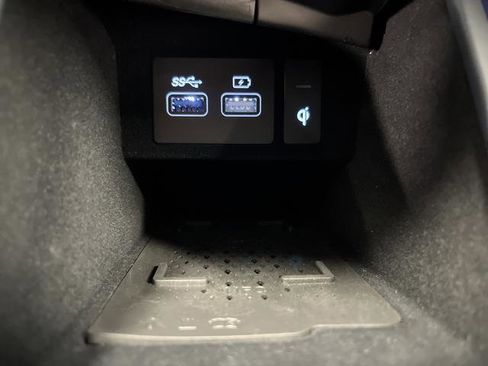 Used 2025 Genesis GV70 3.5T Sport w/ Sport Advanced Package image 25