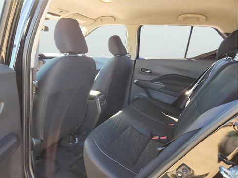 Used 2024 Nissan Kicks SV image 18