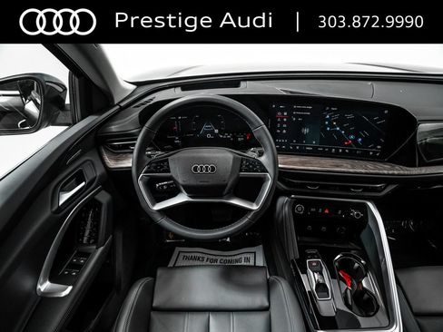 Used 2025 Audi Q5 Premium Plus w/ Premium Plus AWD/4WD image 14