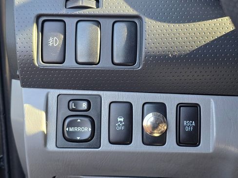 Used 2013 Toyota Tacoma 4x4 Double Cab image 40