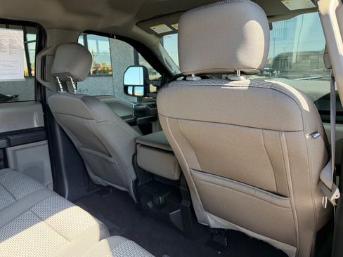 Used 2020 Ford F150 XLT w/ Equipment Group 302A Luxury AWD/4WD image 29