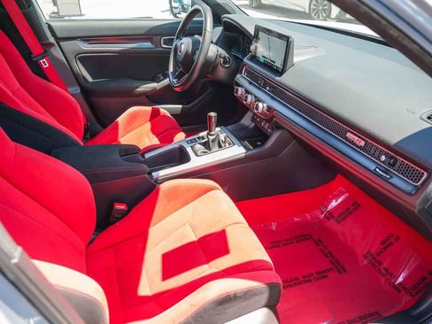 Used 2023 Honda Civic Type R image 16