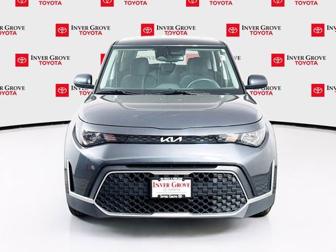 Used 2023 Kia Soul S FWD image 2